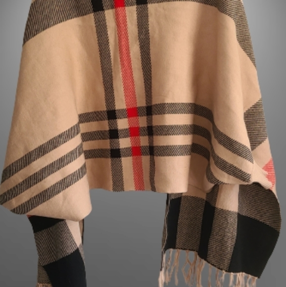 TRÏBE Barclay Camel Check Plaid Print Shrug Shawl Sweater With Sleeves NWT - Picture 8 of 8